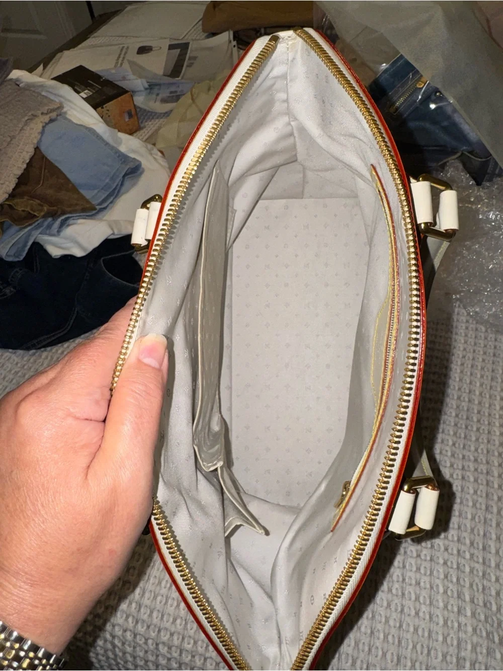 LV Suhali Goatskin Leather Lockit Bag in Ivory with Certificate of Authenticity